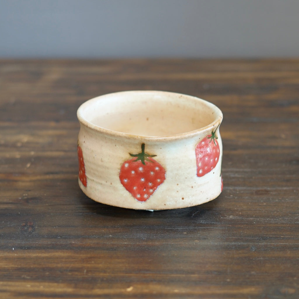 Strawberry Tea Bow #KB10