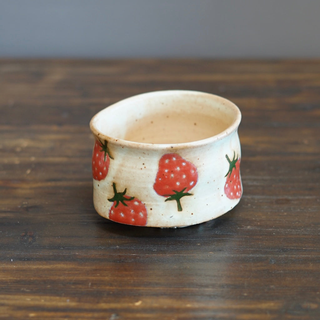 Strawberry Tea Bow #KB10