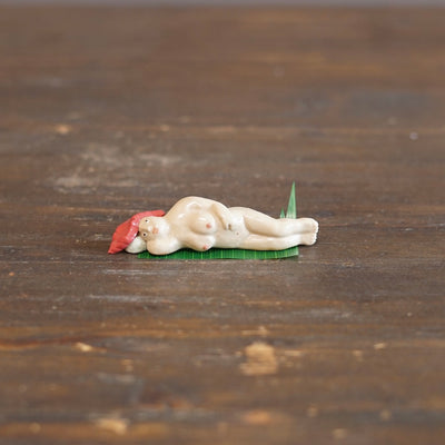 MAGURO Sushi Lady Chopstick Rest #MA148F