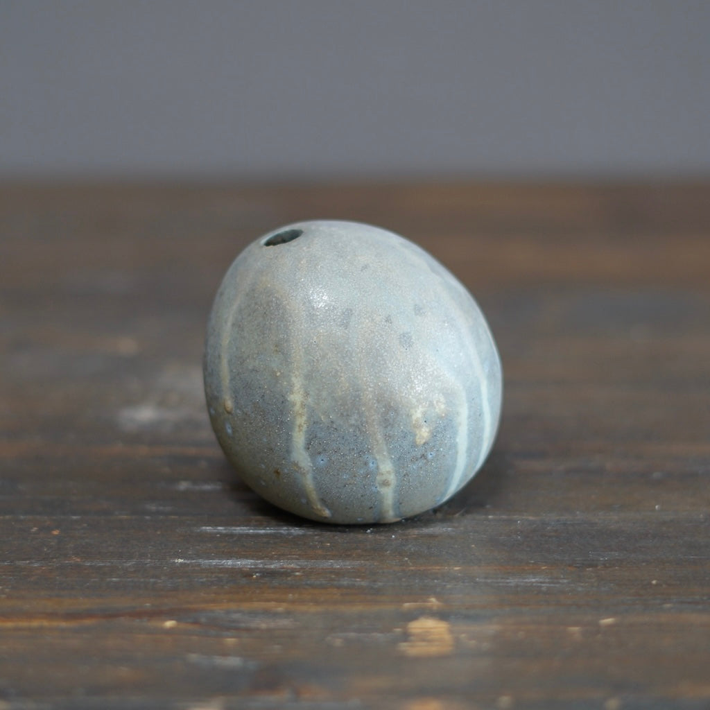 Round Bud Vase #KY212B