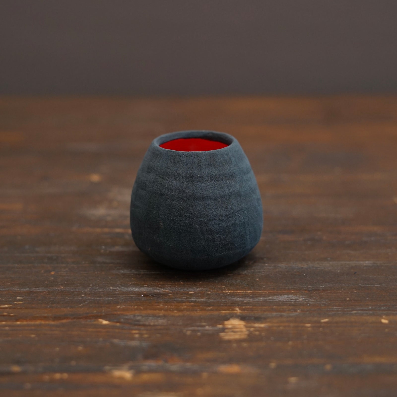 Coal / Red Mini Dinio Vase #JT446B