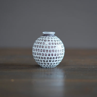 Frosted Black Globe Bud Vase #YY4