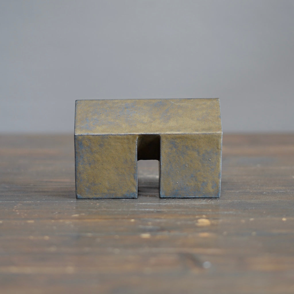 Sculptural Flower Vase #KT139