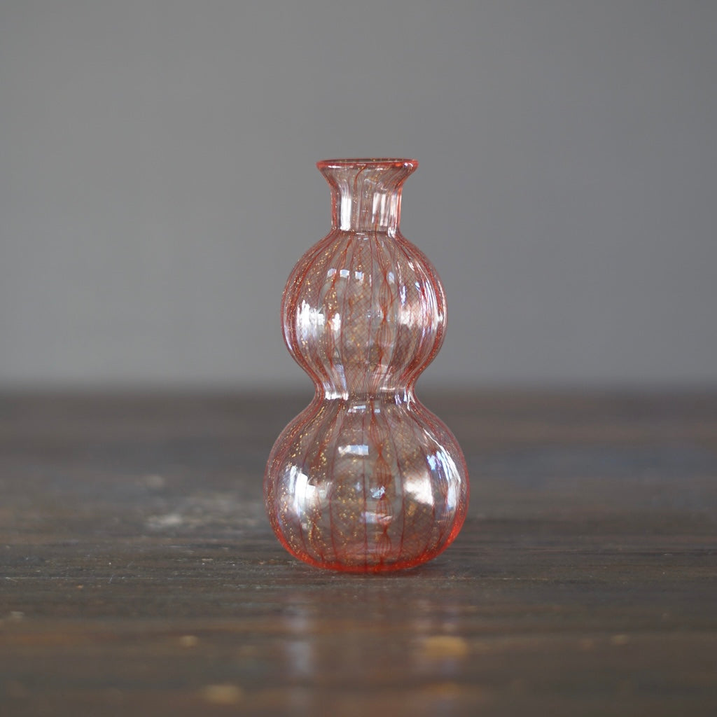 Red Lace Glass Bottle Vase #U10A