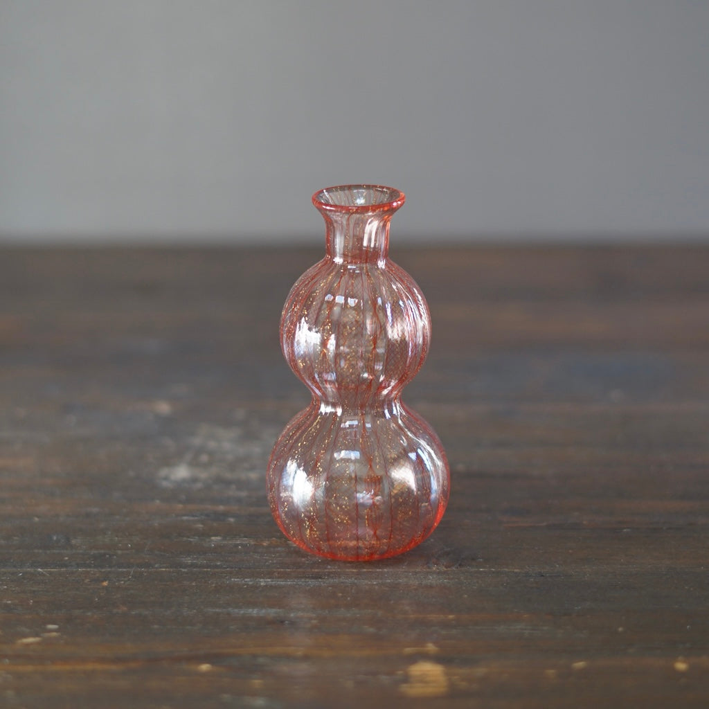 Red Lace Glass Bottle Vase #U10A