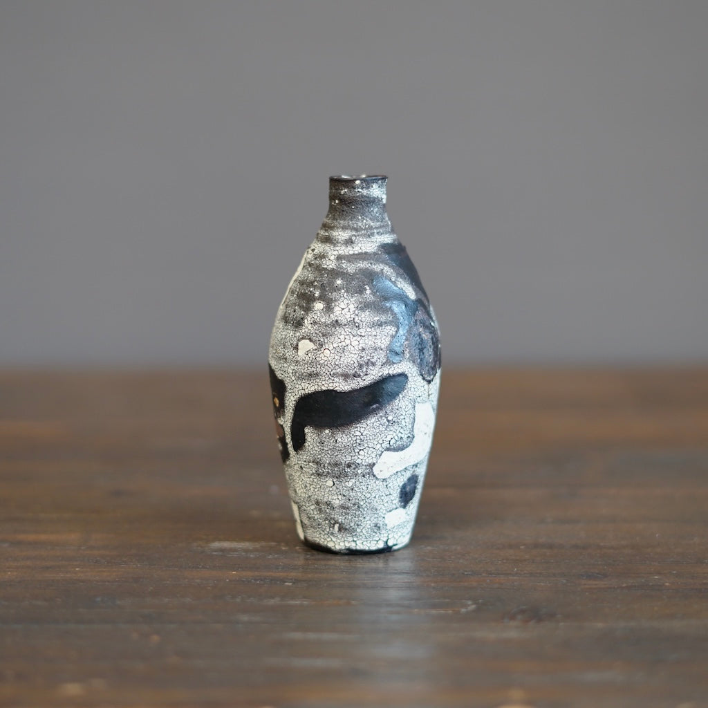 GYOKKAKU Bottle Vase #AK36C