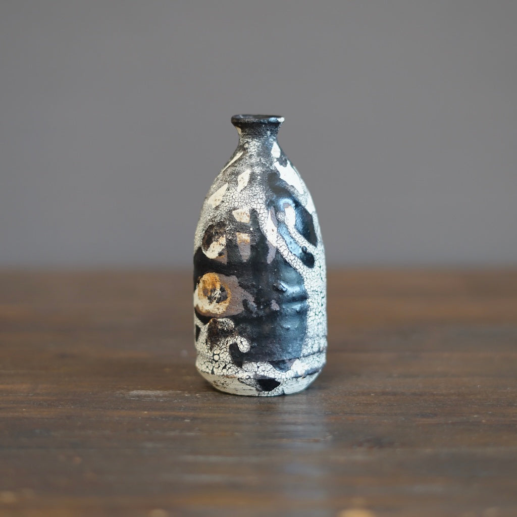 GYOKKAKU Bottle Vase #AK36D