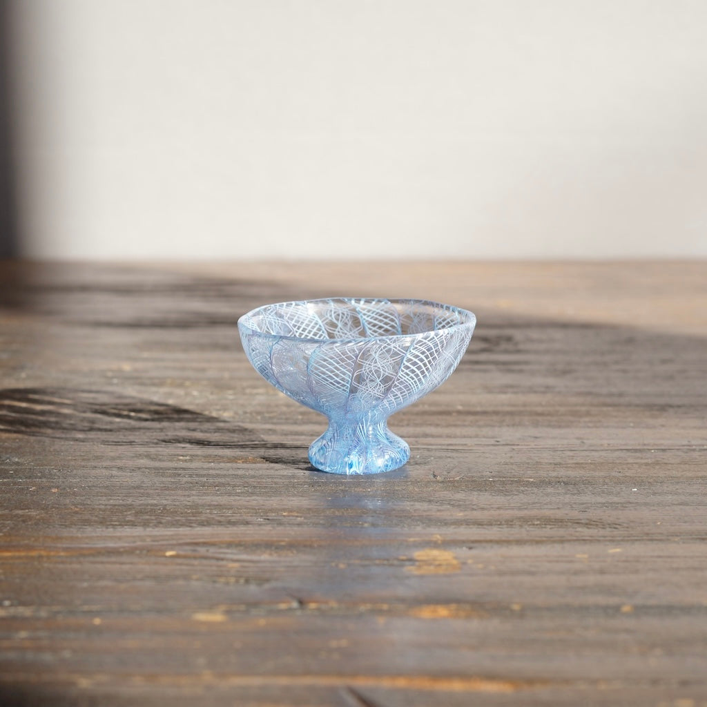 Blue Lace Glass GUINOMI Sake Cup #U9D