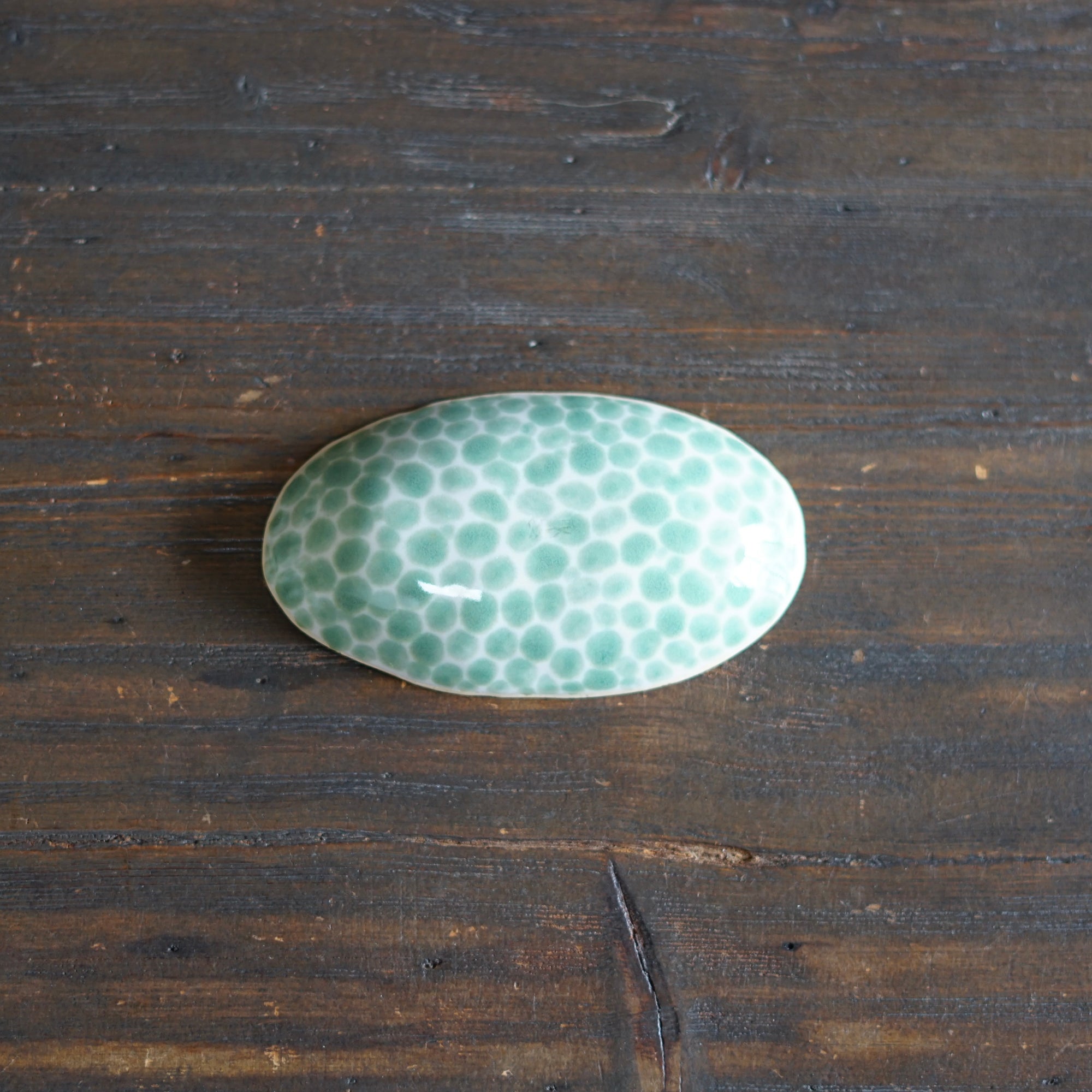 Green Dots Small Oval Plate #LK832D