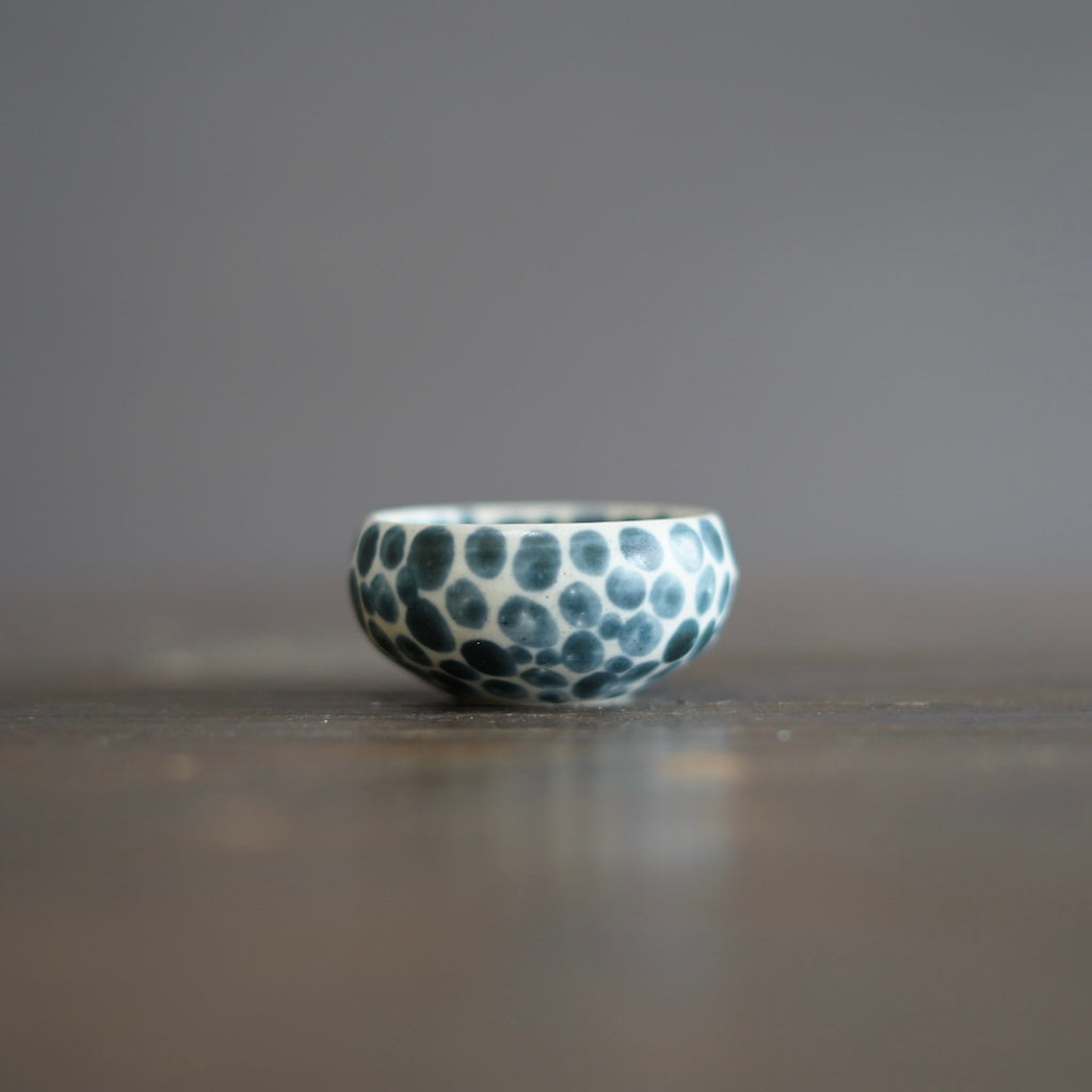 Black Dots GUINOMI Sake Cup #LK881F