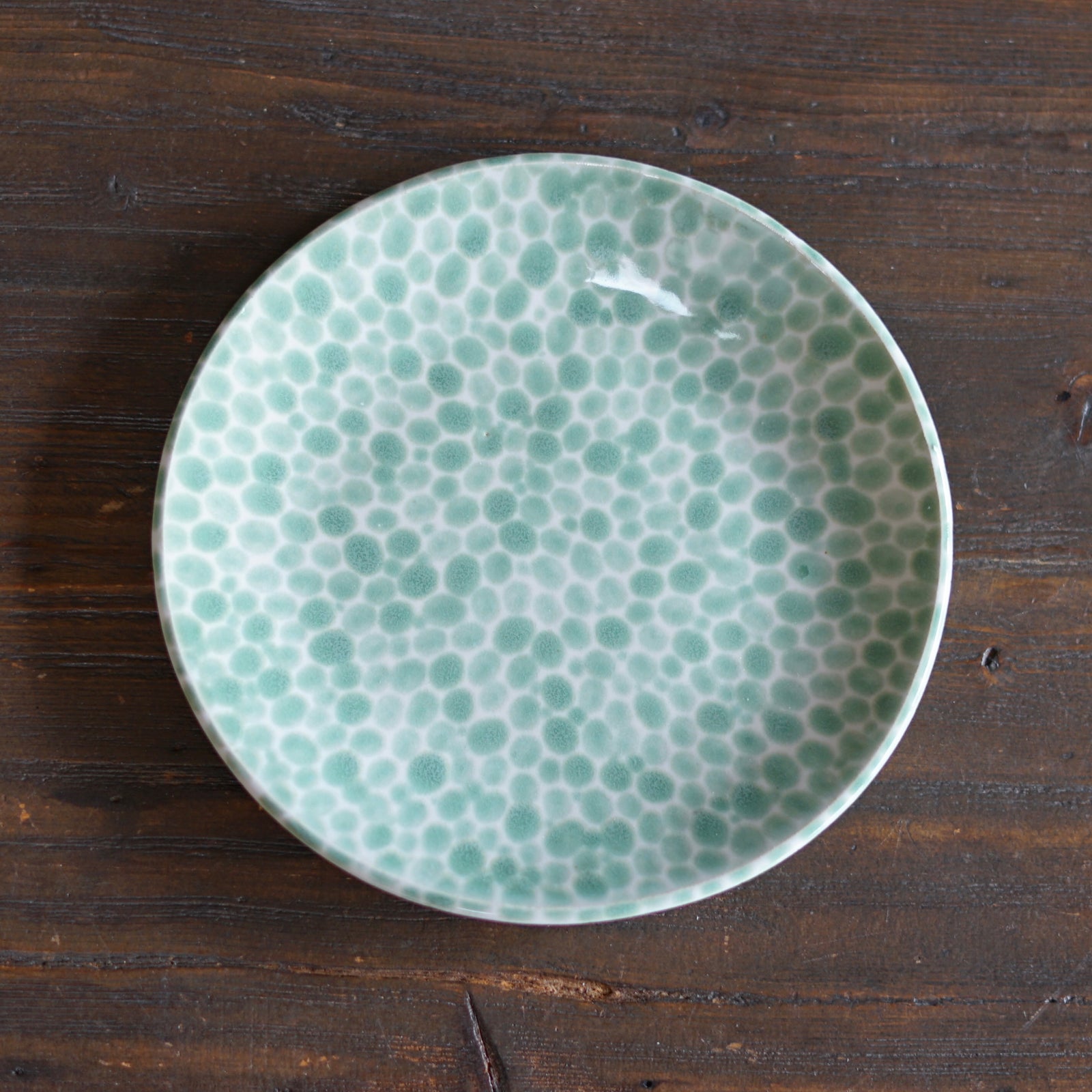 Green Dots Medium Plate #LK833B