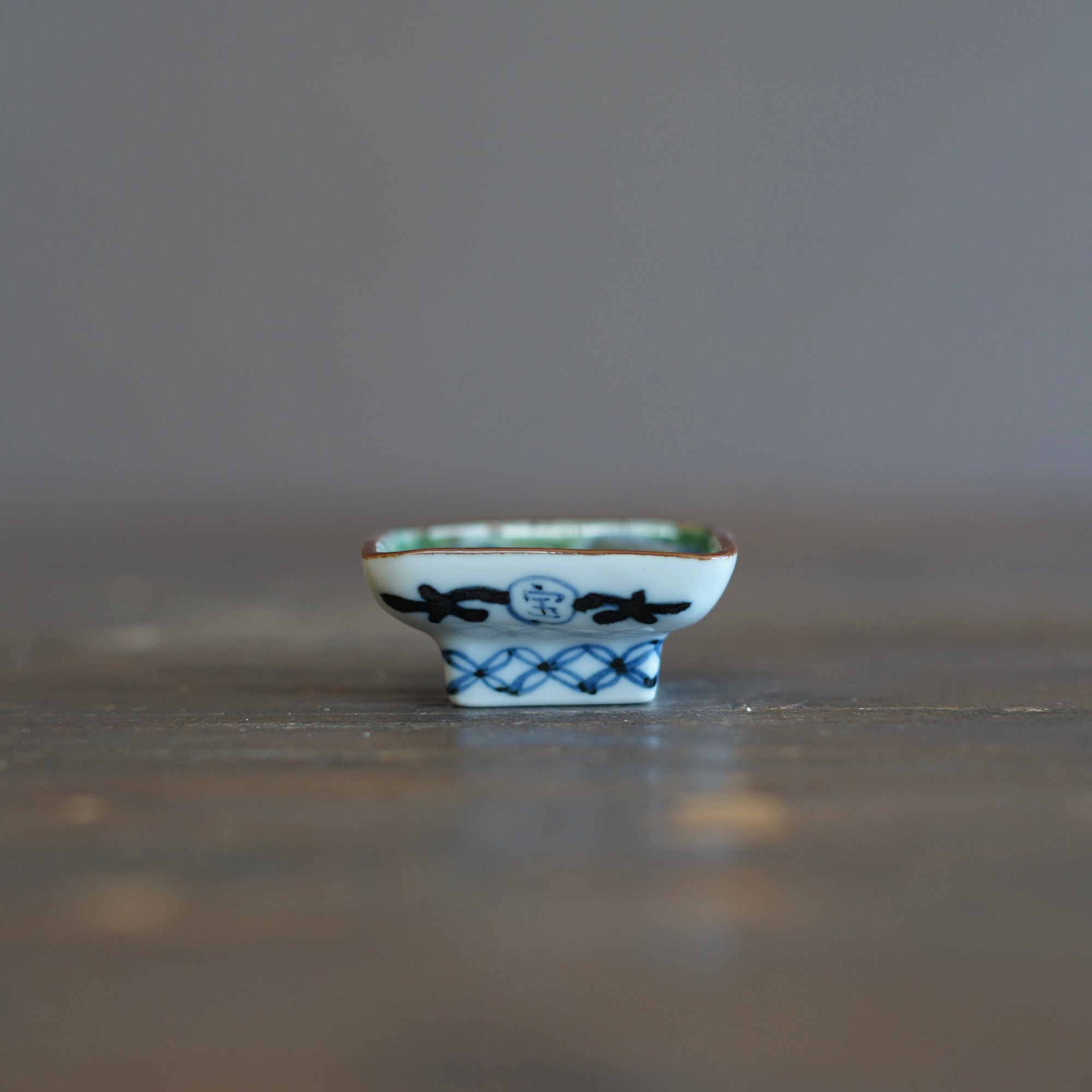 Precious Penguins Tiny Plate #KY77R