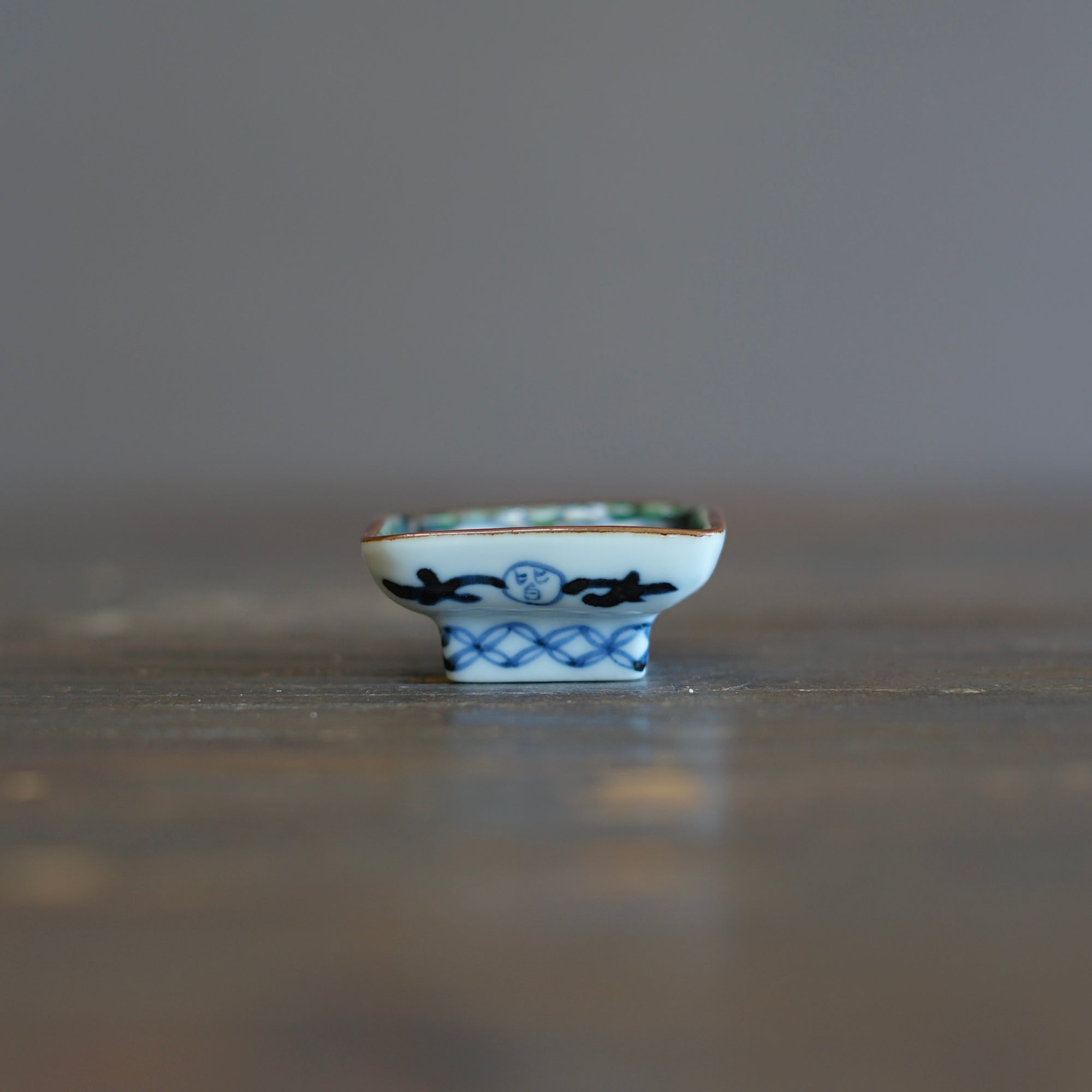 Precious Penguins Tiny Plate #KY77R