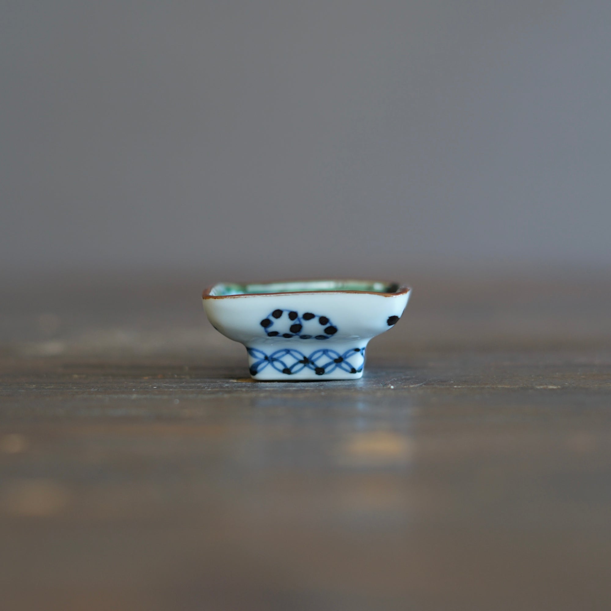 Precious Penguins Tiny Plate #KY77R