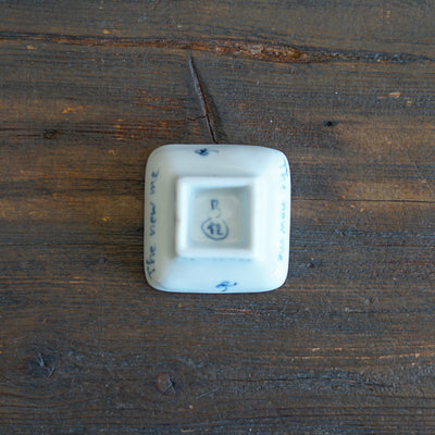 Sneaky Wolf Tiny Plate #KY77V