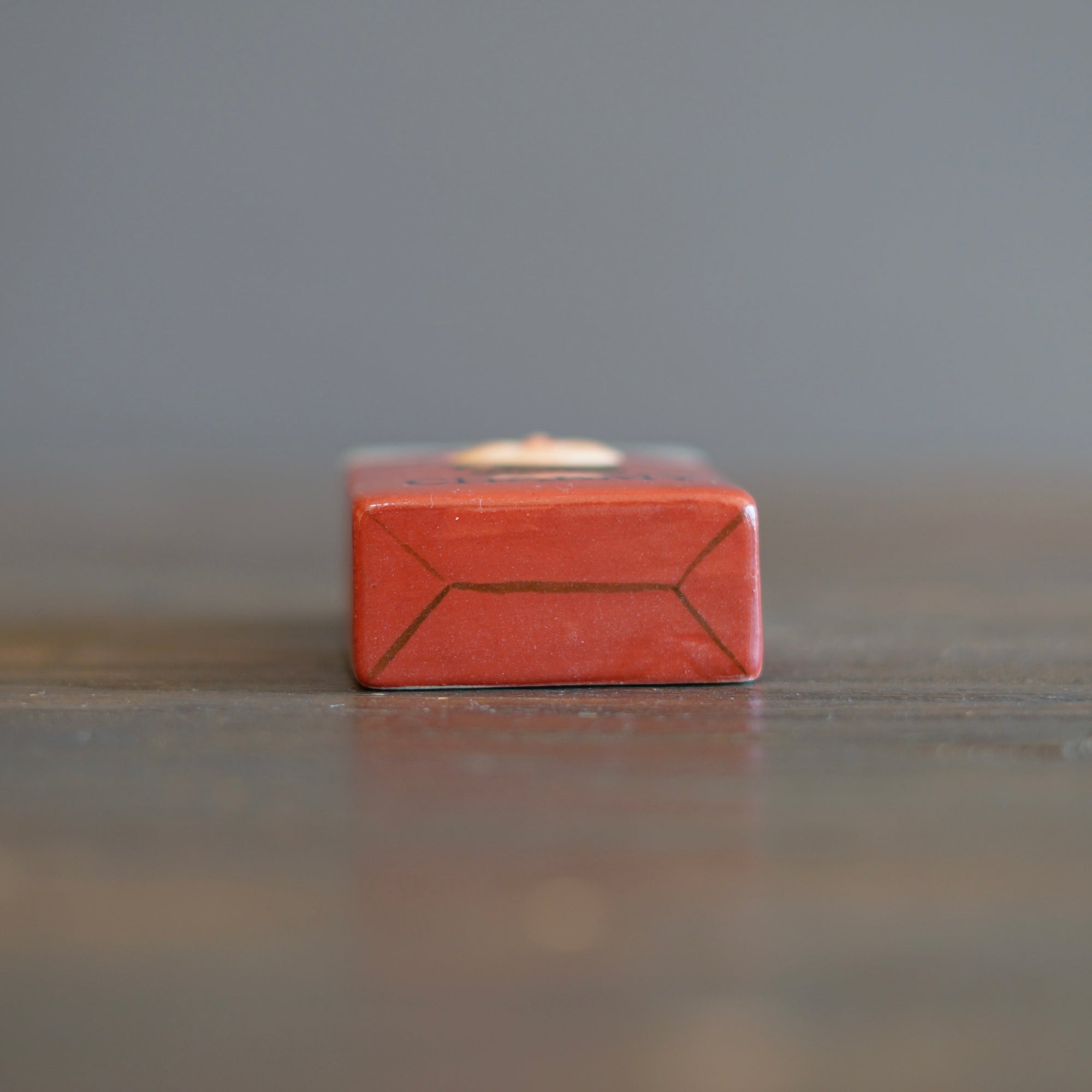 Cigarette Mascot Bud Vase #OKA16