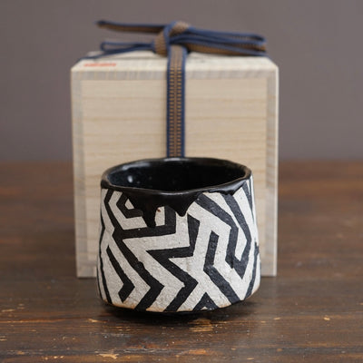 Dazzle Cylindrical Tea Ceremony Bowl #HT70