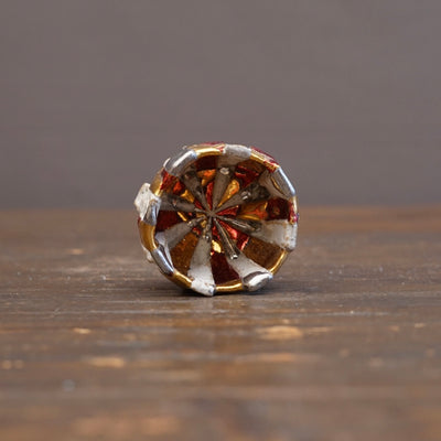 Eight-Split Gold / Red Glazed Sake Cup #HT117