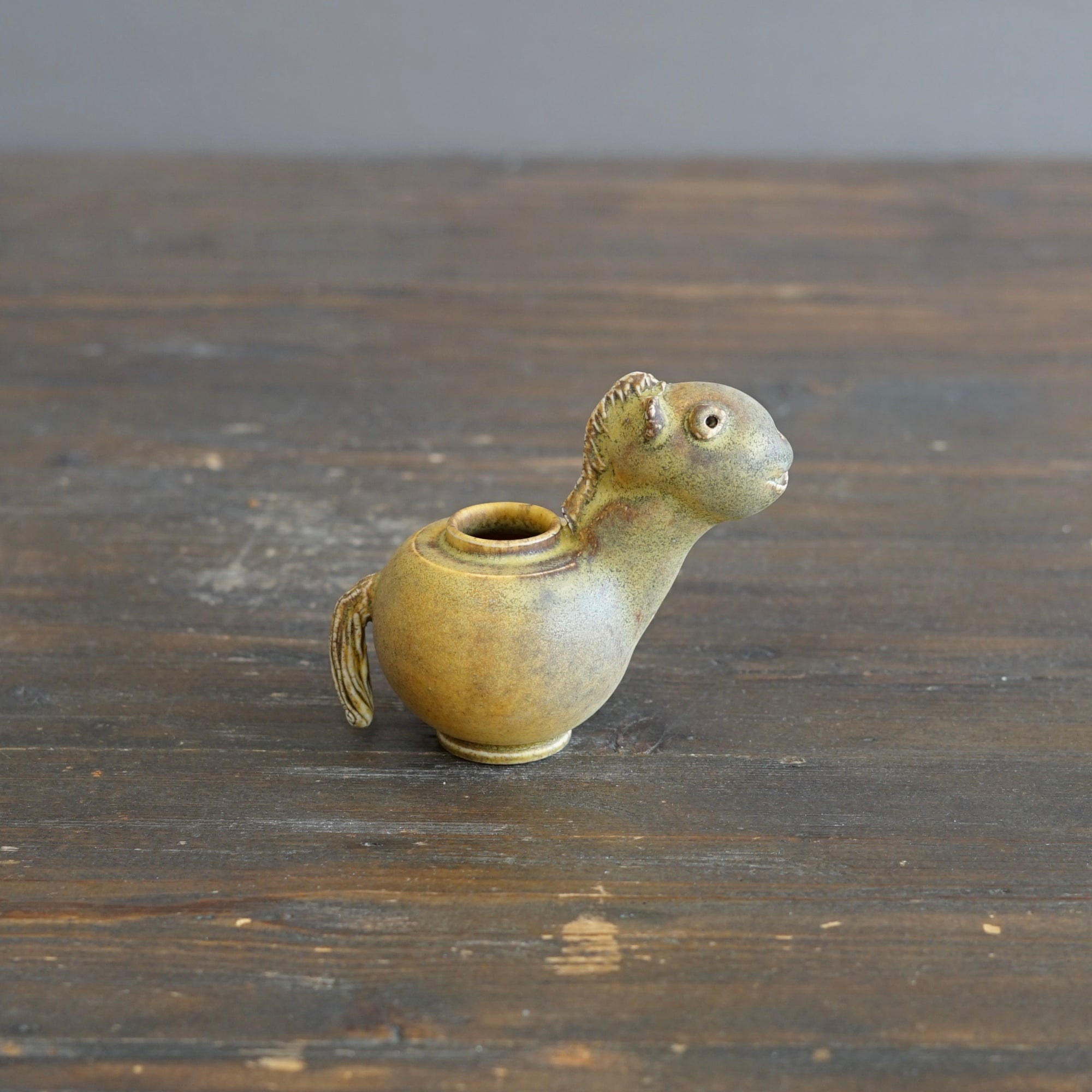 Horse Figurine Pot #UMA7