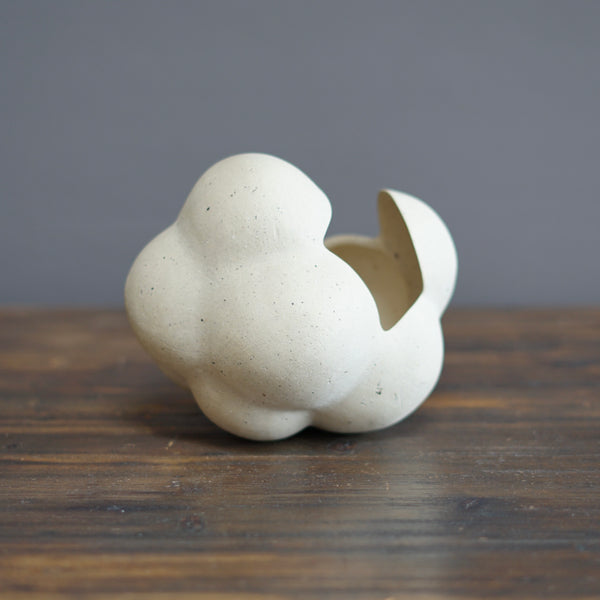 Ceramic Sculpture #ZP1606 - Sara Japanese Pottery