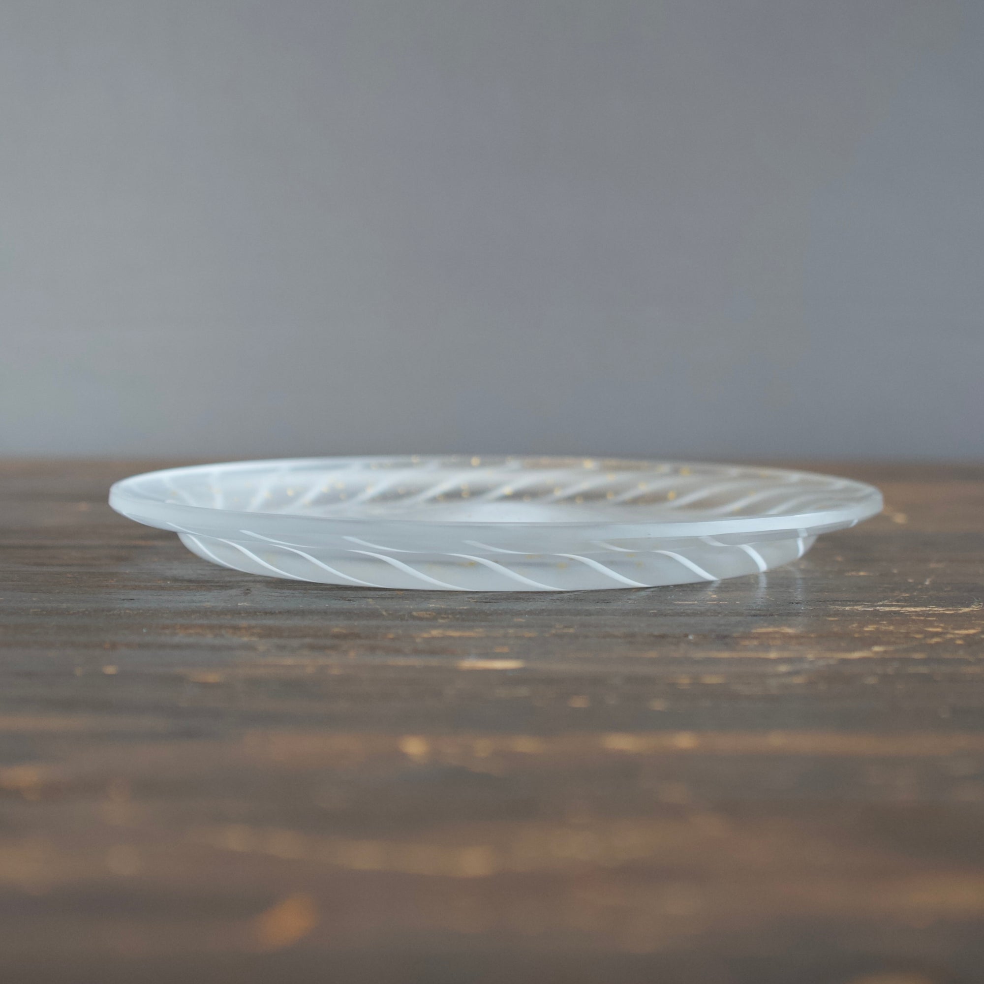 White Spiral Plate #MZY29