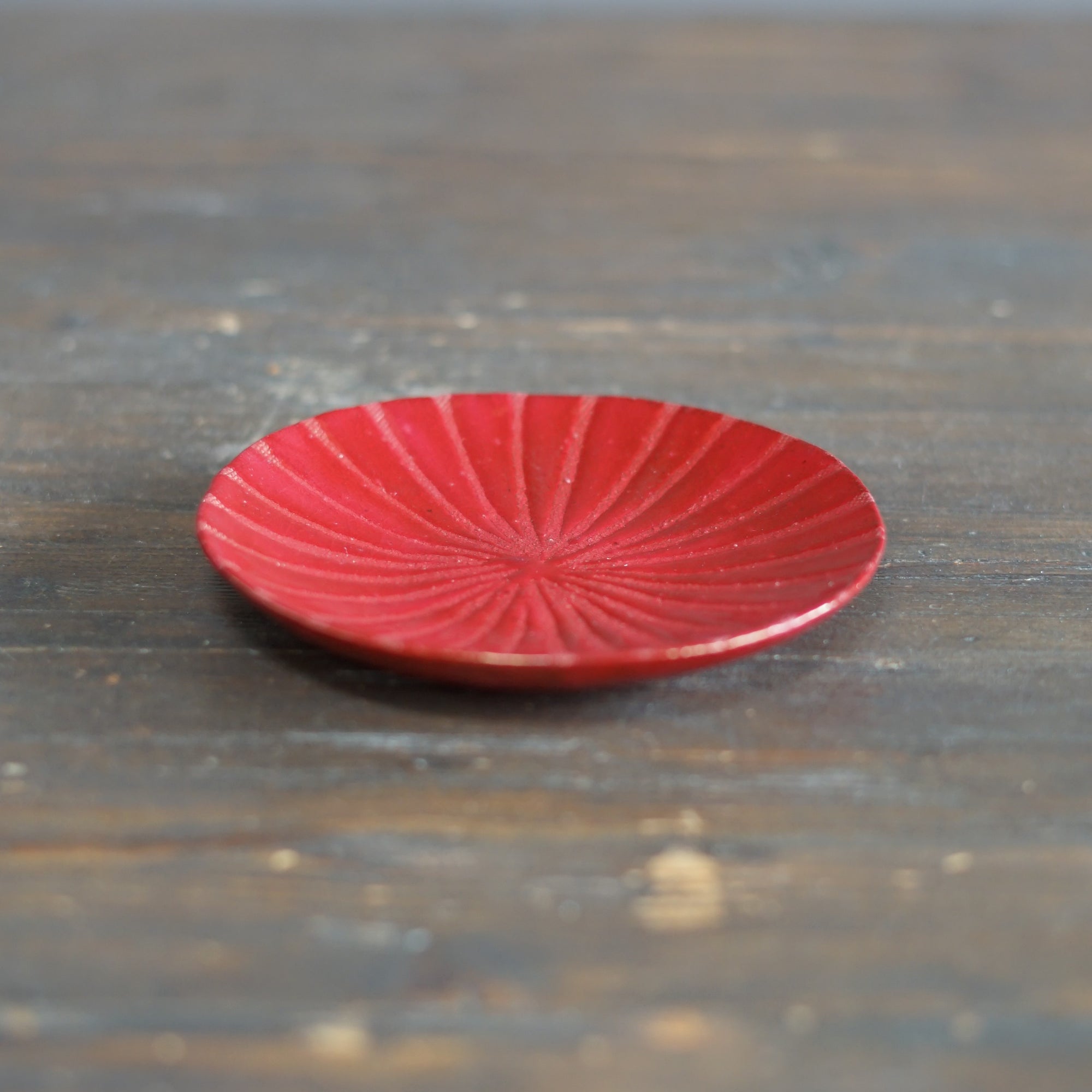 Small Red Plate #HT493B