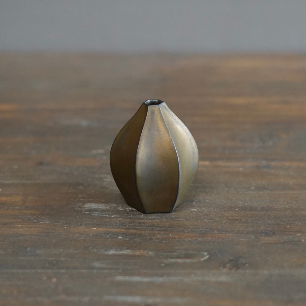 Brown Bud Vase #KT02