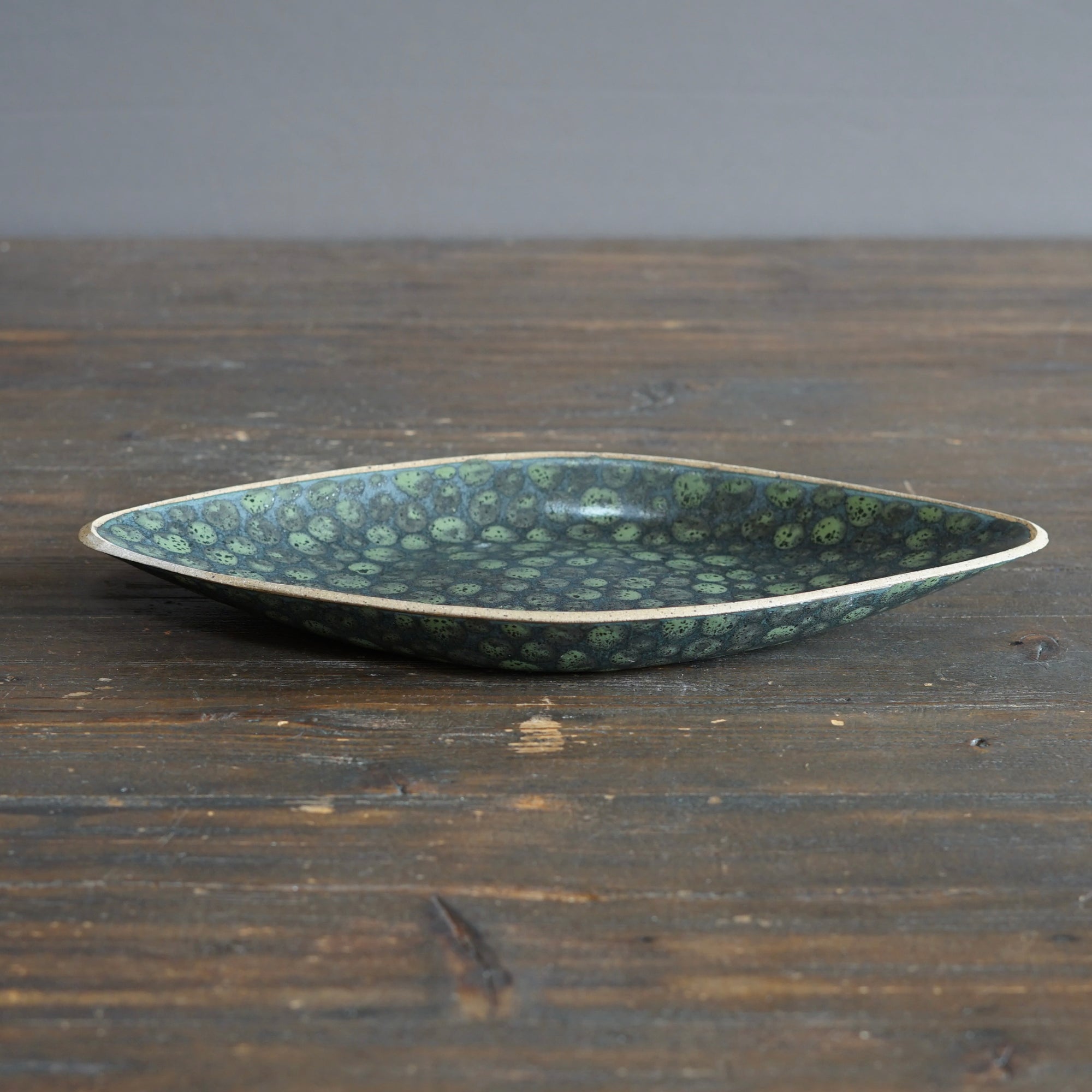 Dark Green Dots Diamond Plate #LK894B