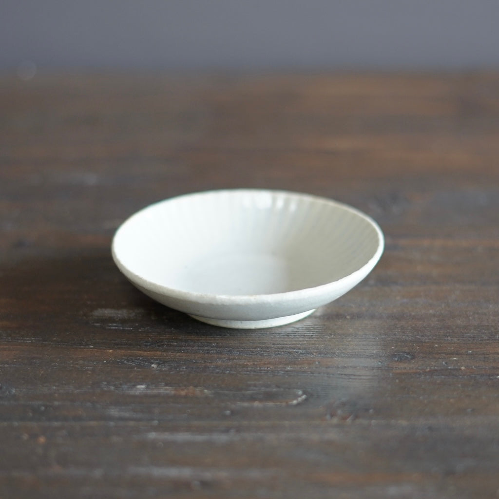 Small White Dish #TK18