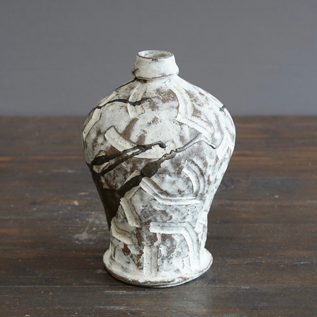 Carved Flower Vase #HT510