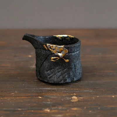 Gilded Coal KATAKUCHI Sake Server #HT535