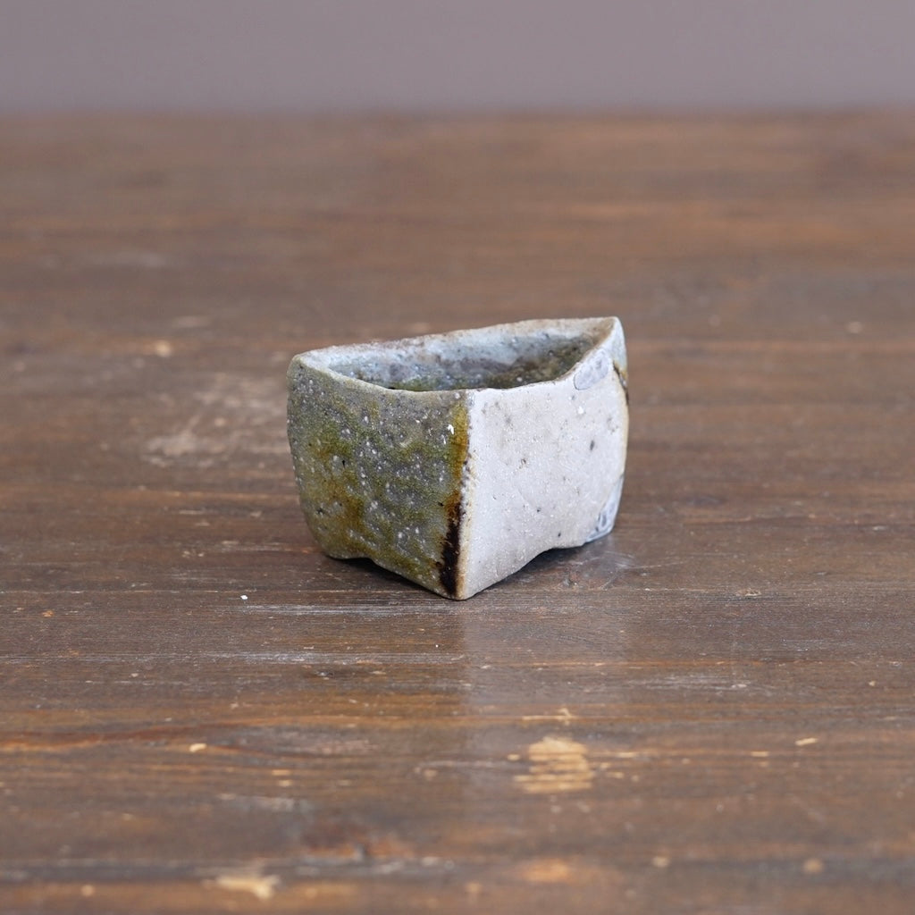 Ceramic Sculpture / GUINOMI Sake Cup #TR300
