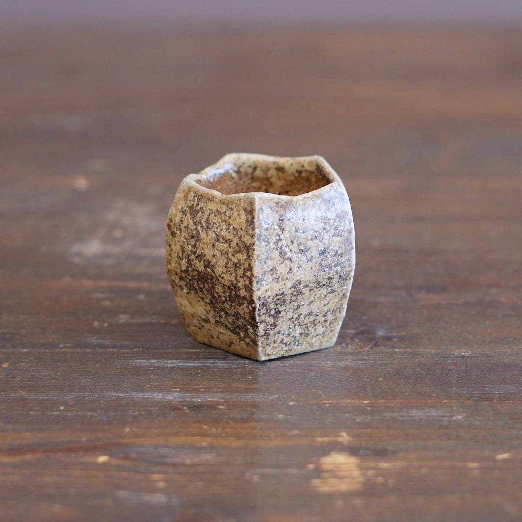 Ceramic Sculpture / GUINOMI Sake Cup #TR303