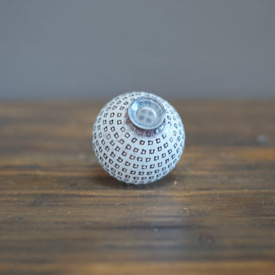 Black / White Globe Bud Vase #YY2B