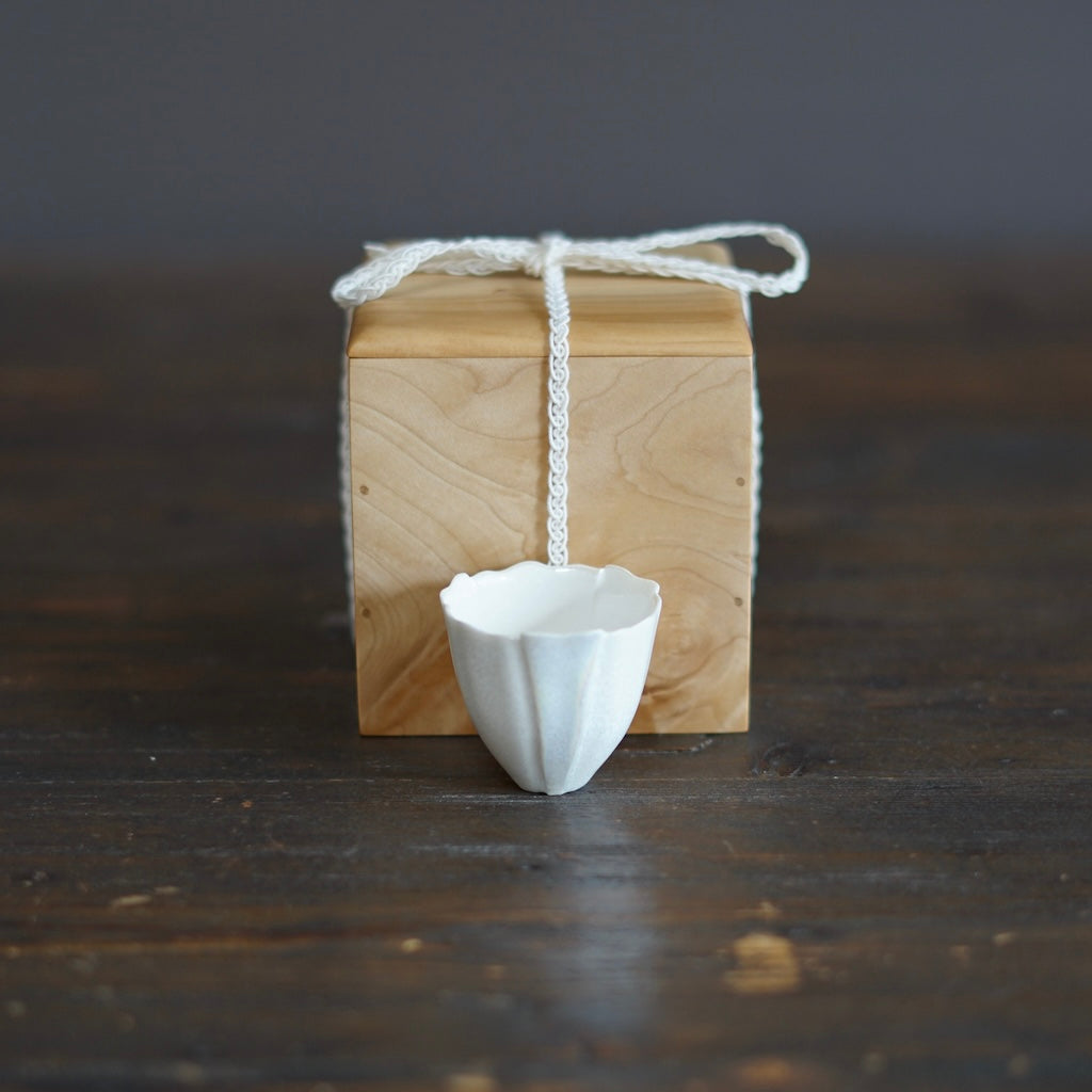 Porcelain GUINOMI Sake Cup #ISH5C