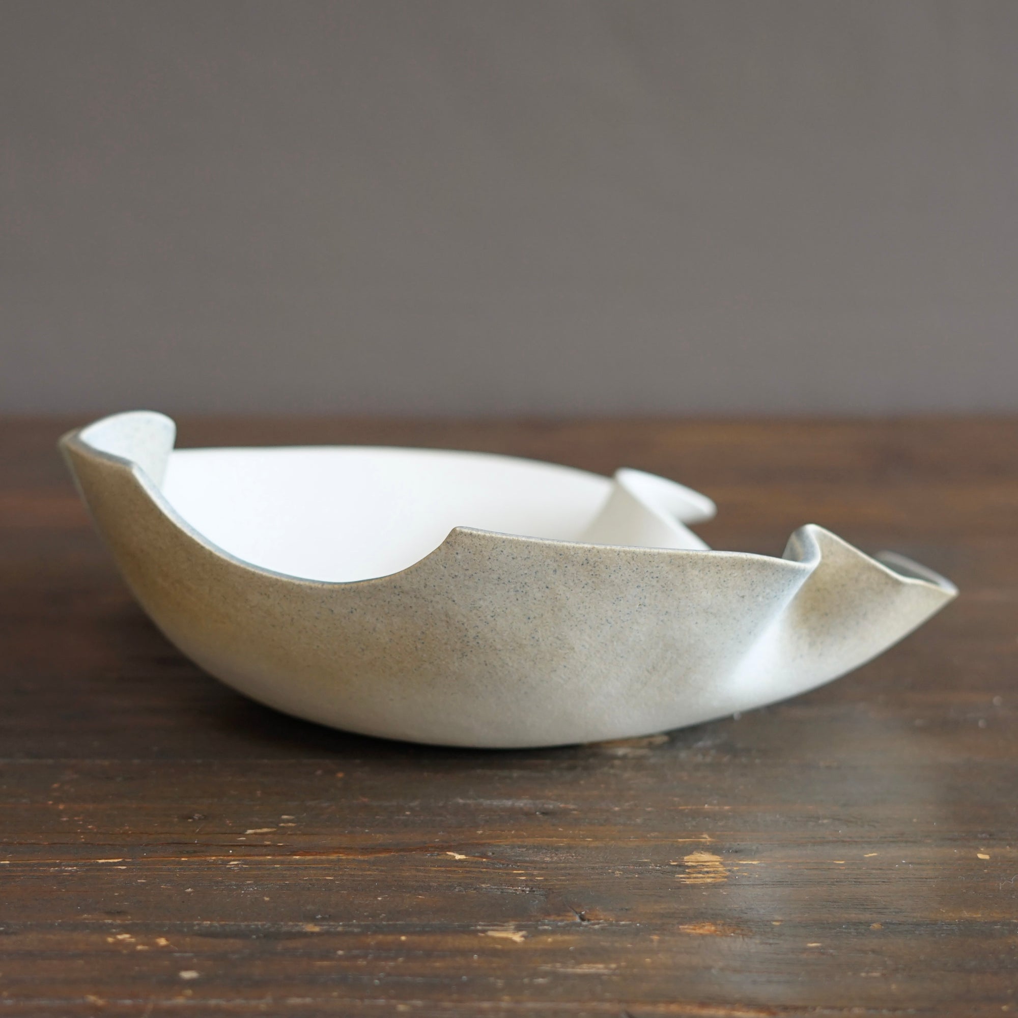 Sea Foam Wave Plate Large #KY119