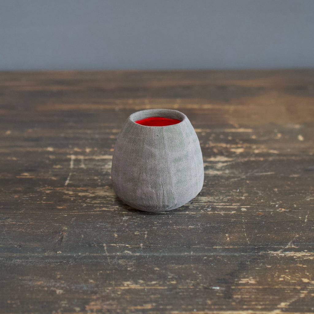 Mini Dino Vase Gray / Red #JT280R