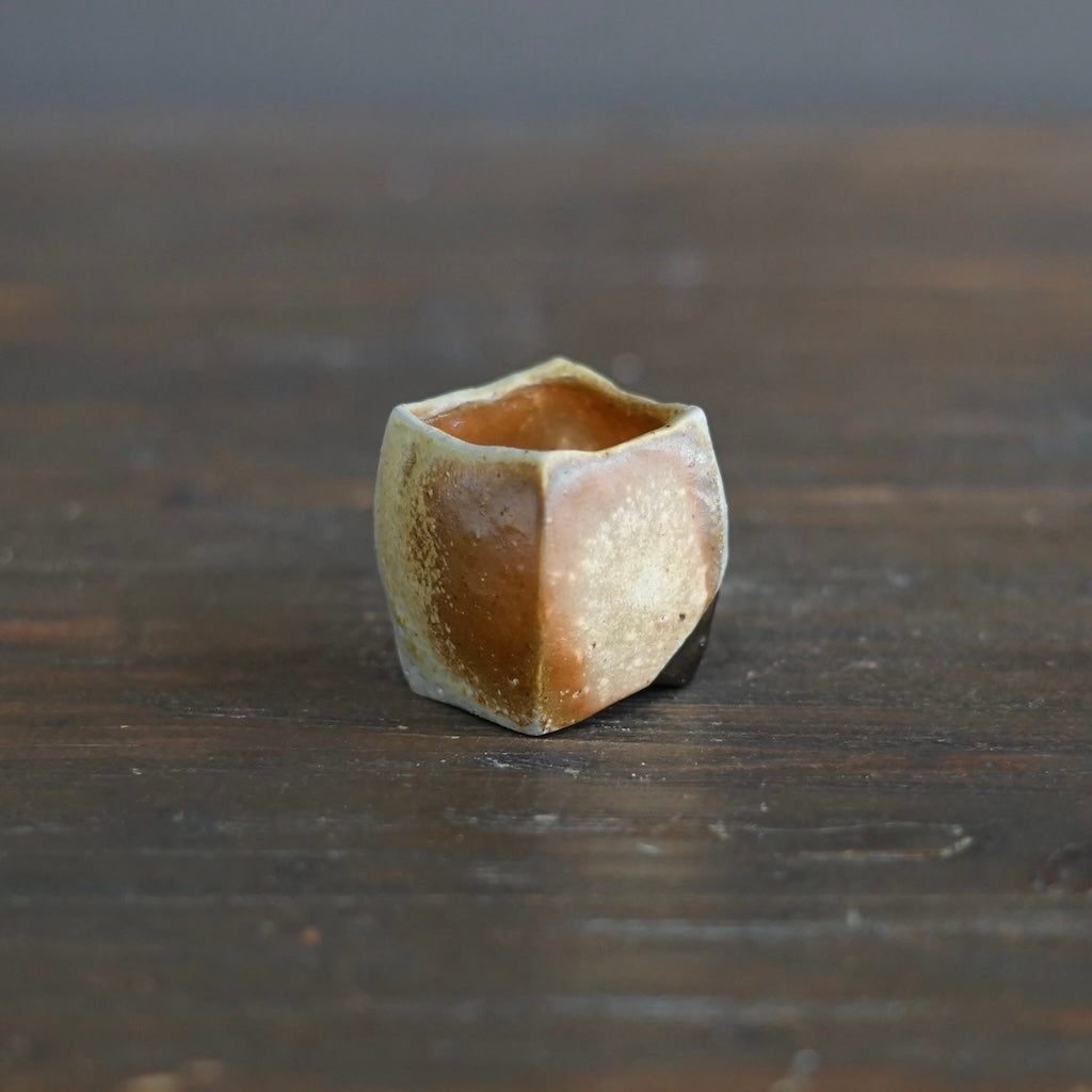 Sculpture GUINOMI Sake Cup #TR292