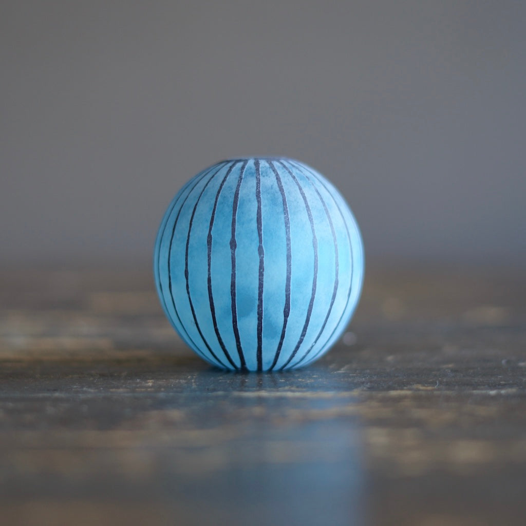 Round Ball Bud Vase Frosted Blue Stripes #YY31B