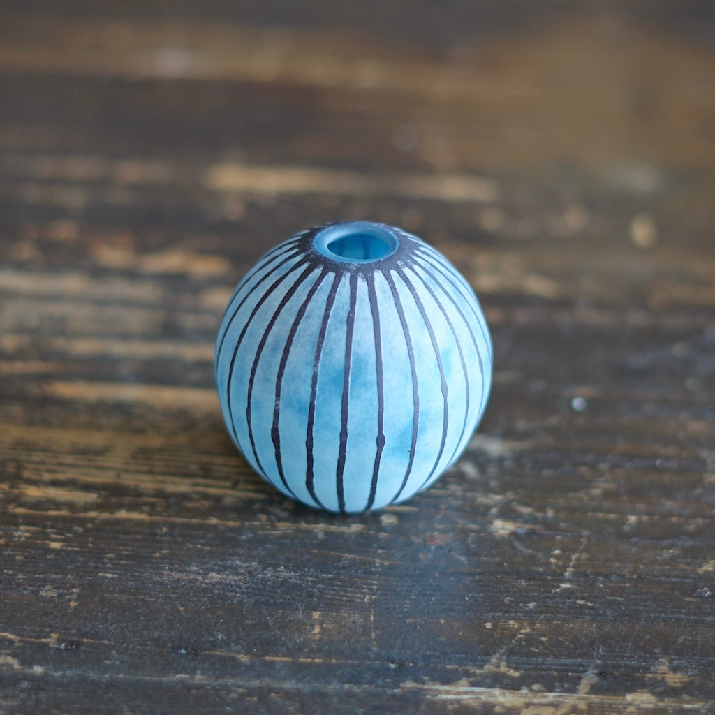 Round Ball Bud Vase Frosted Blue Stripes #YY31C
