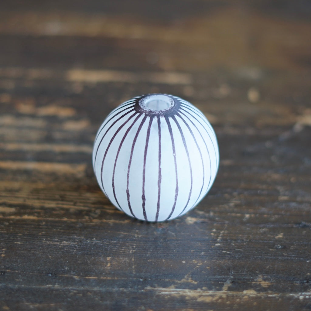 Round Ball Bud Vase Frosted Brown Stripes #YY32A