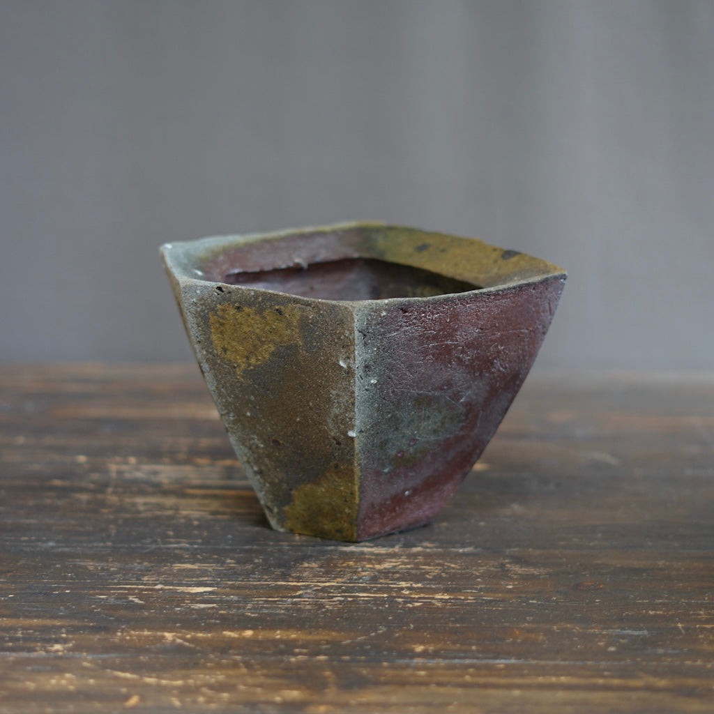 Wide Opening Flower Vase / Sculpture #TR238