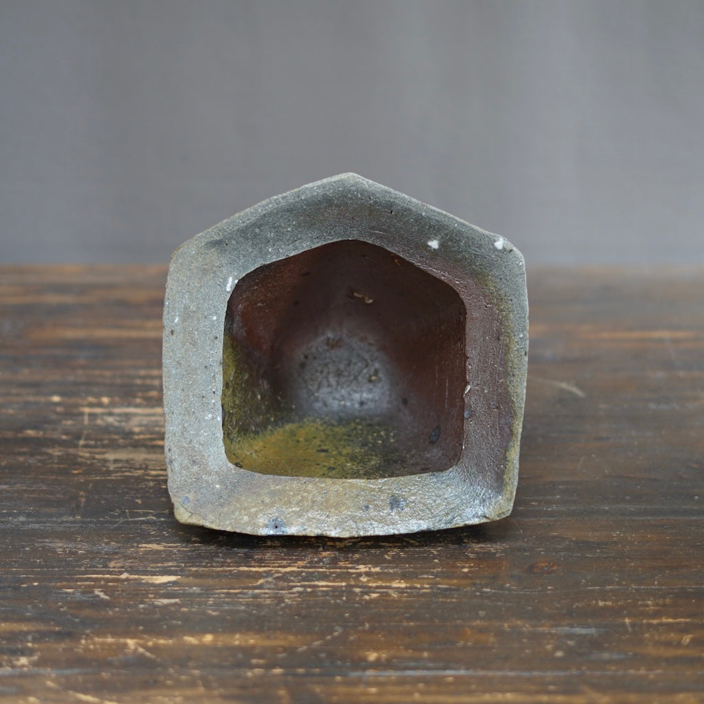 Wide Opening Flower Vase / Sculpture #TR238