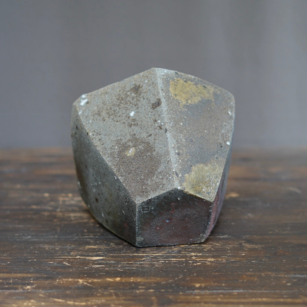 Wide Opening Flower Vase / Sculpture #TR238