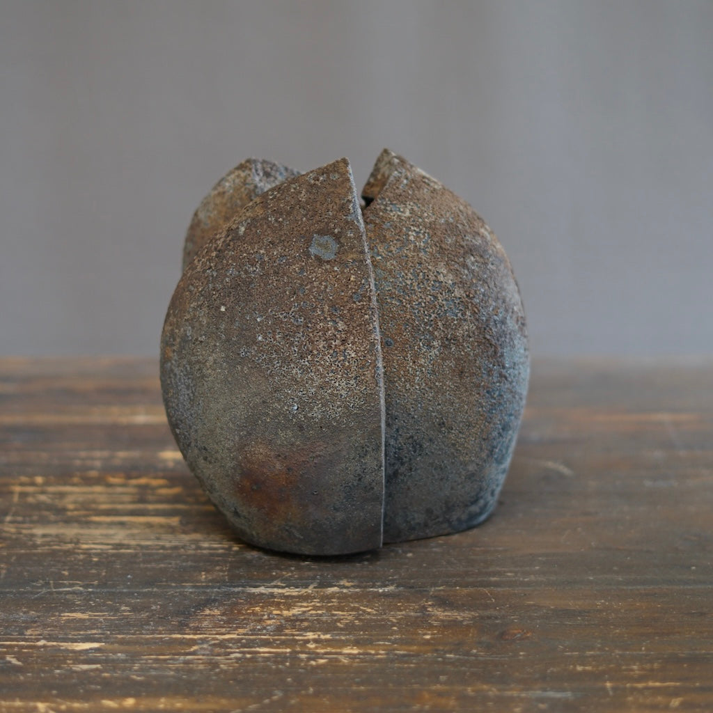 Three Scales Flower Vase / Sculpture #TR235