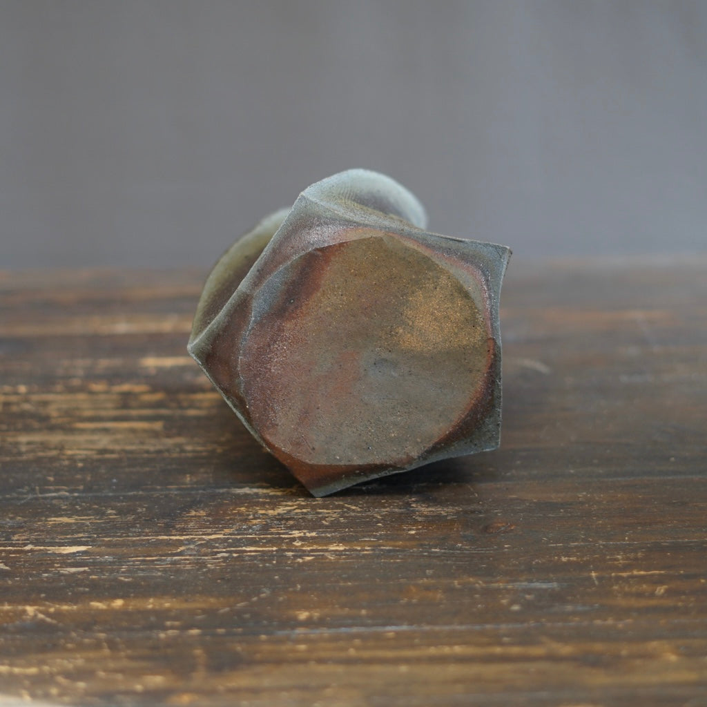 Twisted Flower Vase Small / Sculpture #TR236