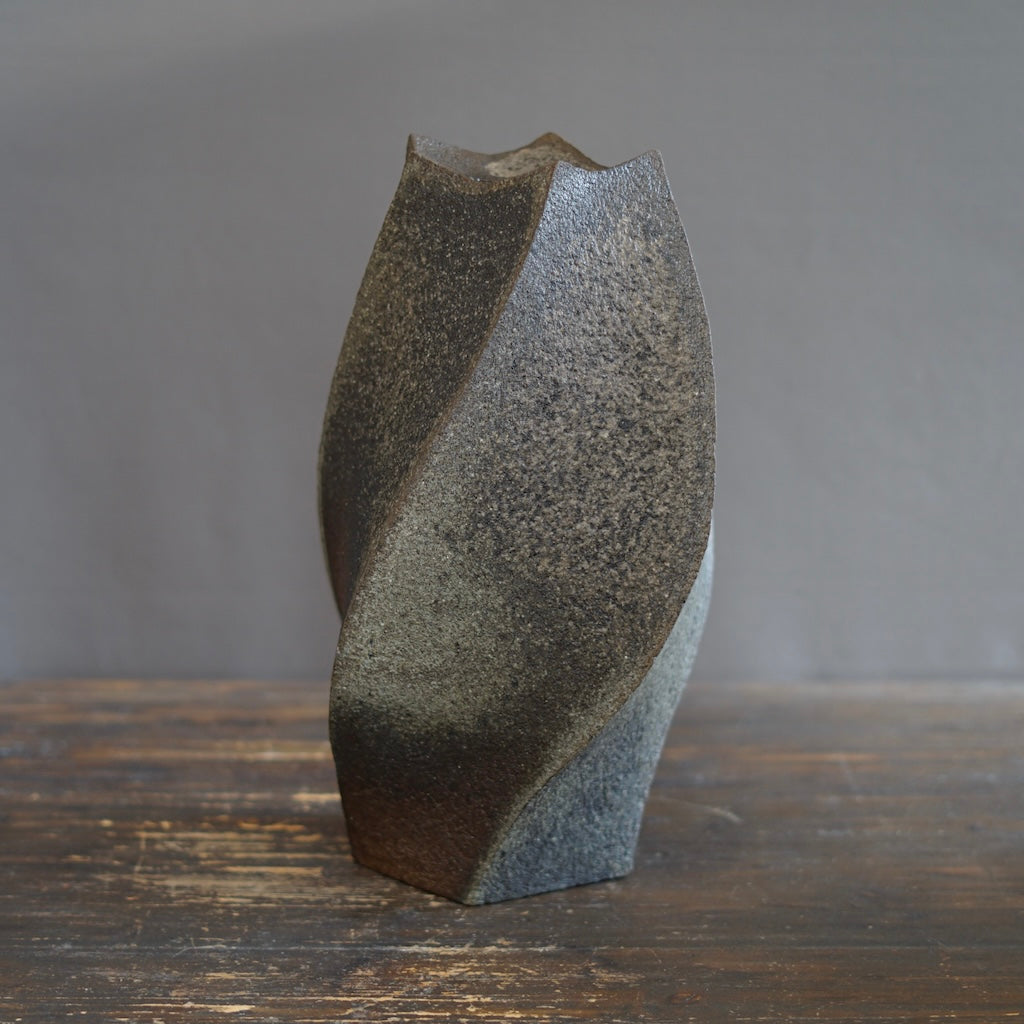 Twisted Flower Vase Extra Large / Sculpture #TR240