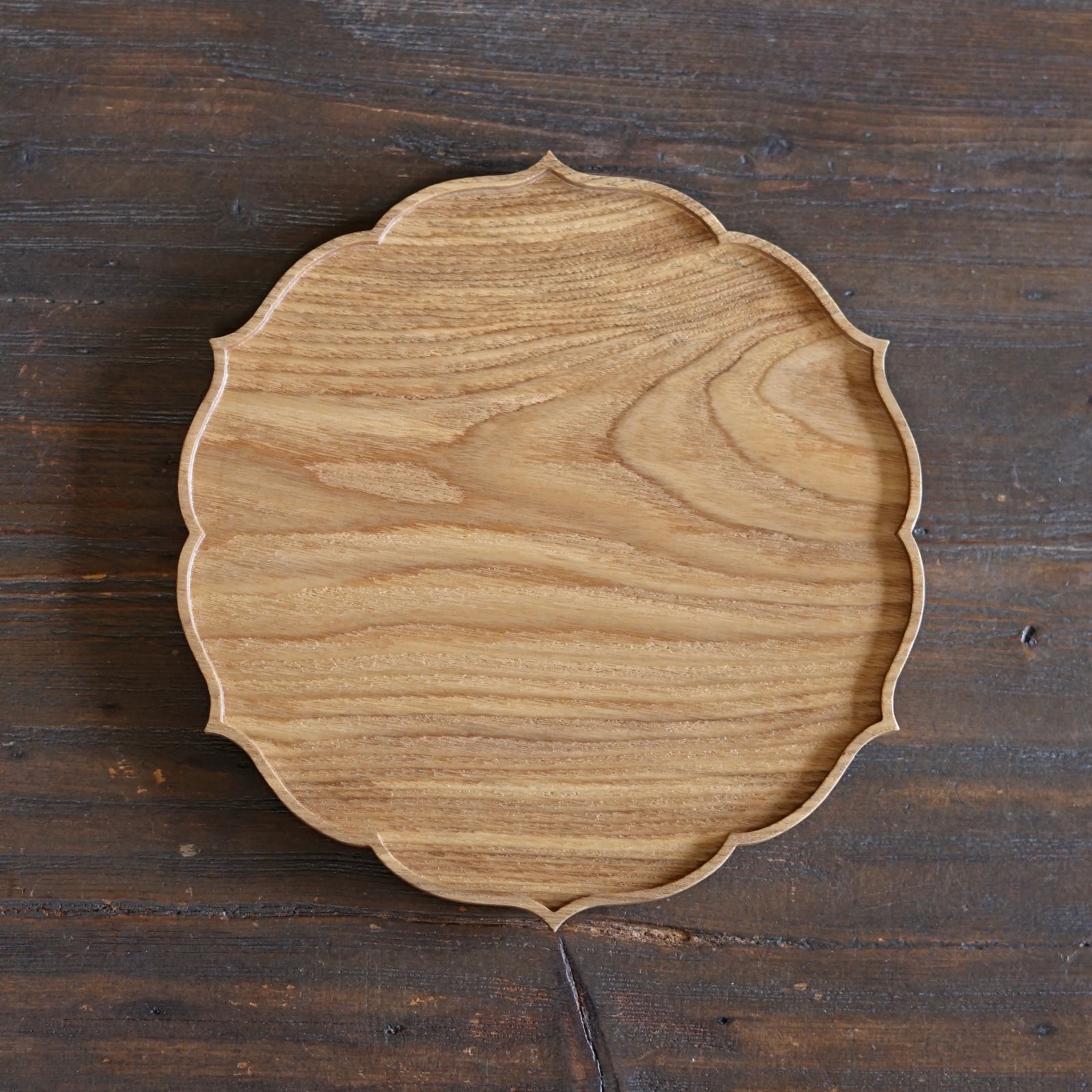 Scalloped Tea Tray #F21-119-02B