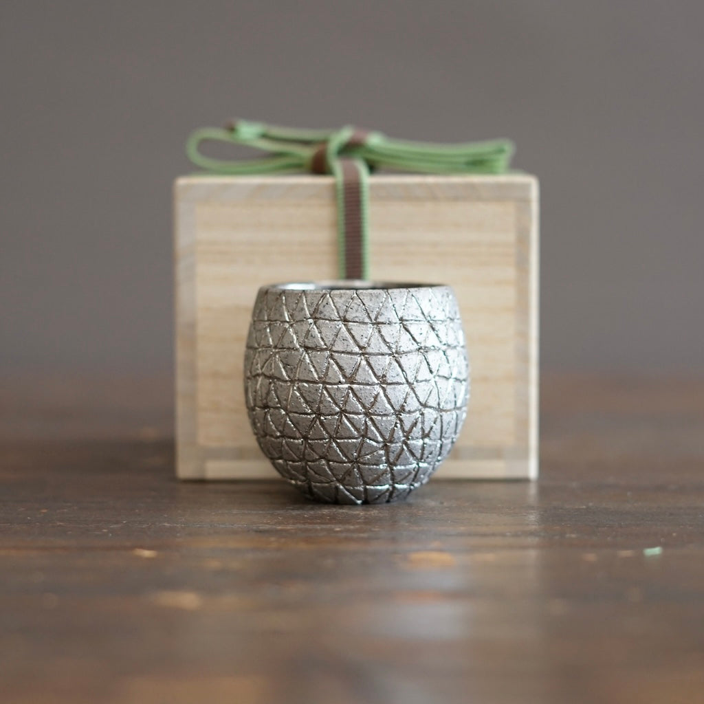 'Geometric' GUINOMI Sake Cup #OMT141A