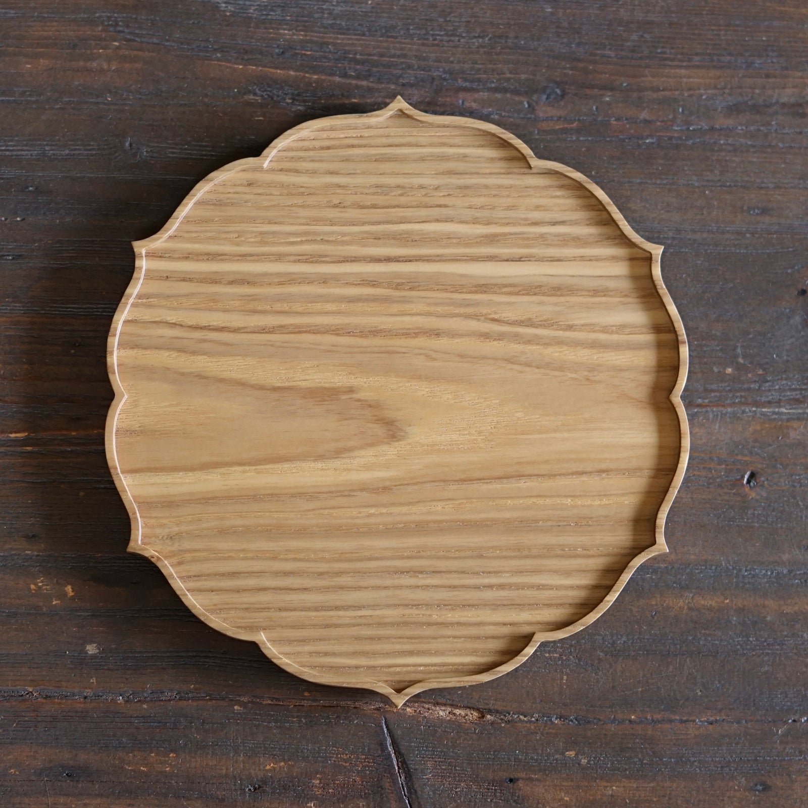 Scalloped Tea Tray #F21-119-02C